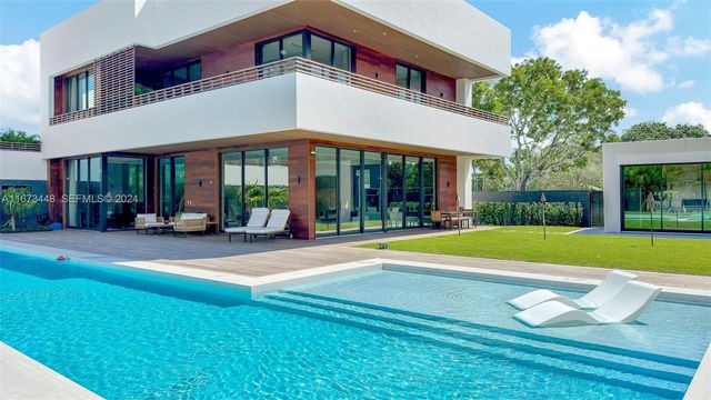 9860 NE 5th Avenue Road, Miami Shores, FL 33138