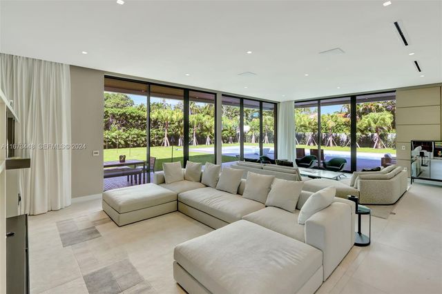 9860 NE 5th Avenue Road, Miami Shores, FL 33138