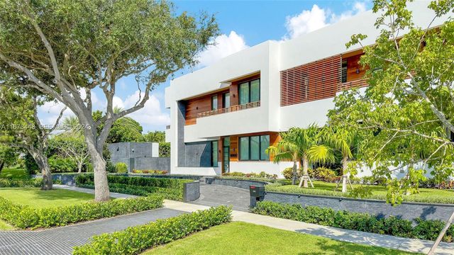 9860 NE 5th Avenue Road, Miami Shores, FL 33138