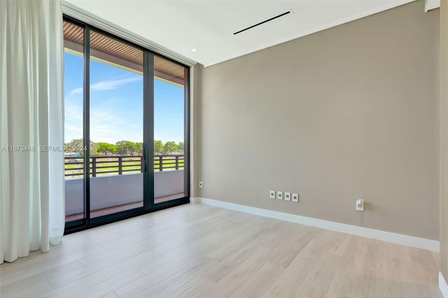 9860 NE 5th Avenue Road, Miami Shores, FL 33138