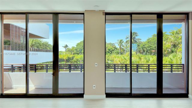 9860 NE 5th Avenue Road, Miami Shores, FL 33138