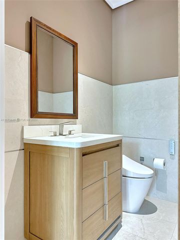 9860 NE 5th Avenue Road, Miami Shores, FL 33138