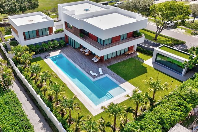 9860 NE 5th Avenue Road, Miami Shores, FL 33138