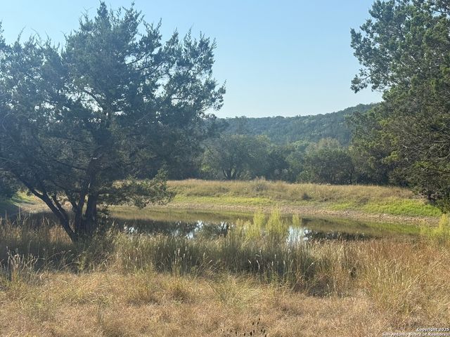 204 Aqua Vista, Kerrville, TX 78028