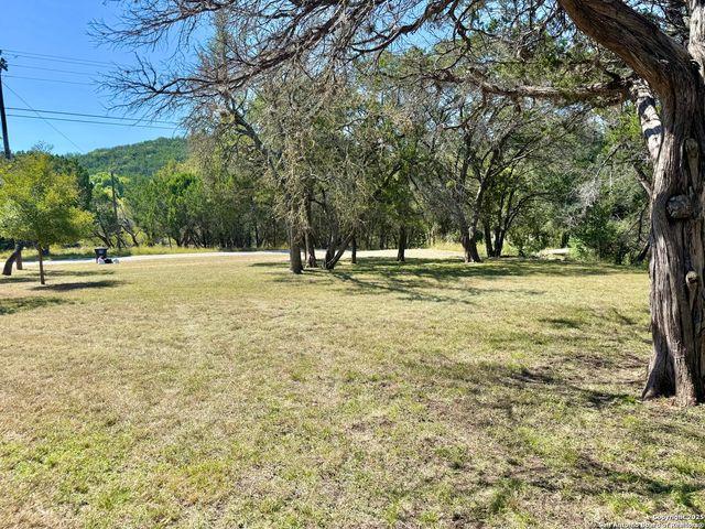 204 Aqua Vista, Kerrville, TX 78028