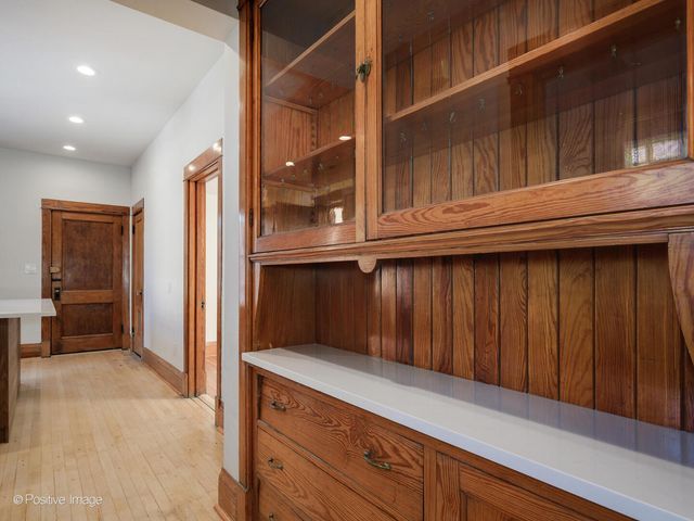 1415 W George Street 1, Chicago, IL 60657