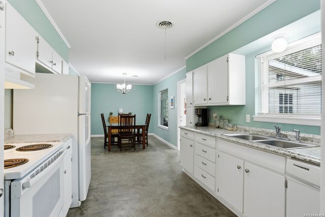 4622 Allegheny Dr, San Antonio, TX 78229