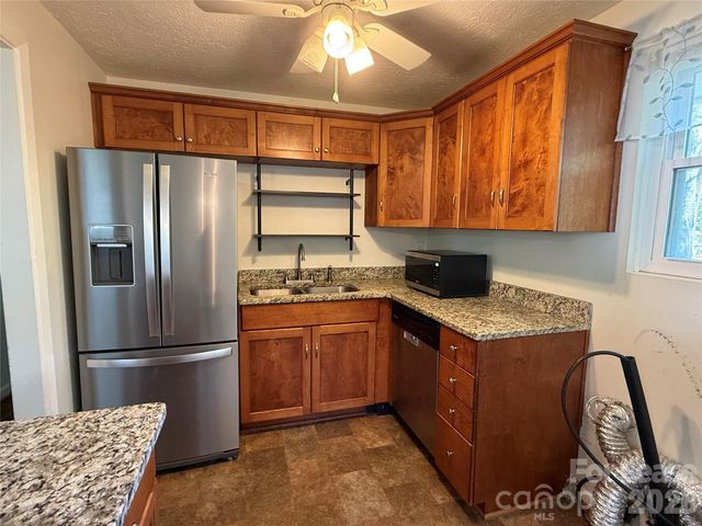 910 Edgemont Avenue, Belmont, NC 28012