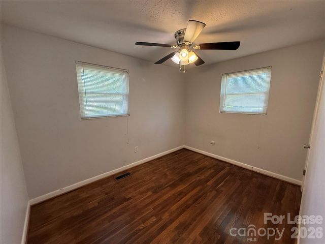 910 Edgemont Avenue, Belmont, NC 28012
