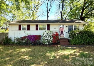 910 Edgemont Avenue, Belmont, NC 28012