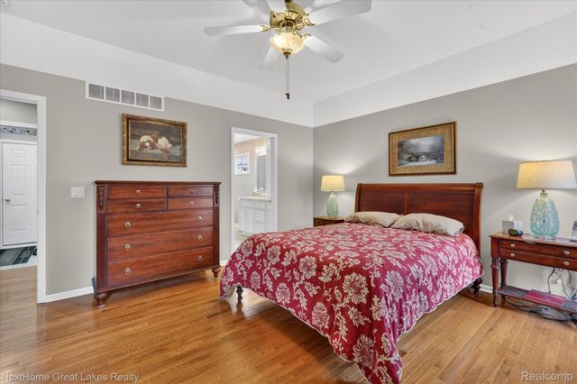 6152 Natures Cove, Grand Blanc Charter Township, MI 48439