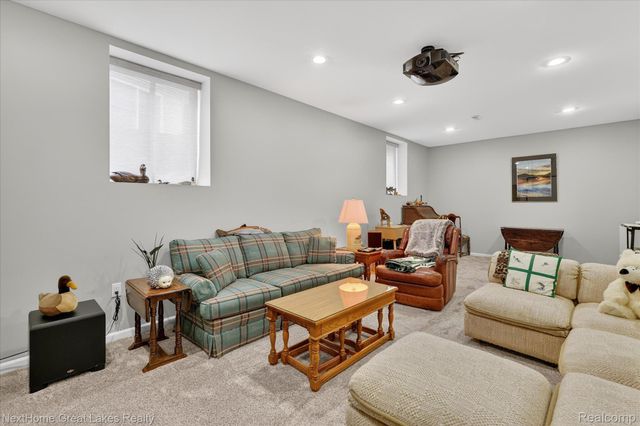 6152 Natures Cove, Grand Blanc Charter Township, MI 48439