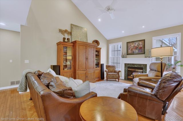 6152 Natures Cove, Grand Blanc Charter Township, MI 48439