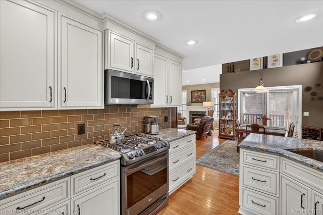 6152 Natures Cove, Grand Blanc Charter Township, MI 48439