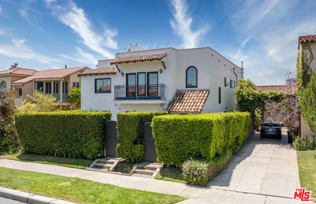 831 S Curson Avenue, Los Angeles, CA 90036