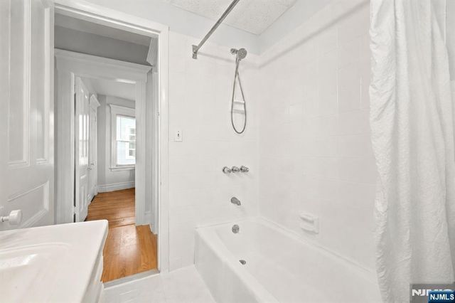 888 Lake Street, Newark, NJ 07104