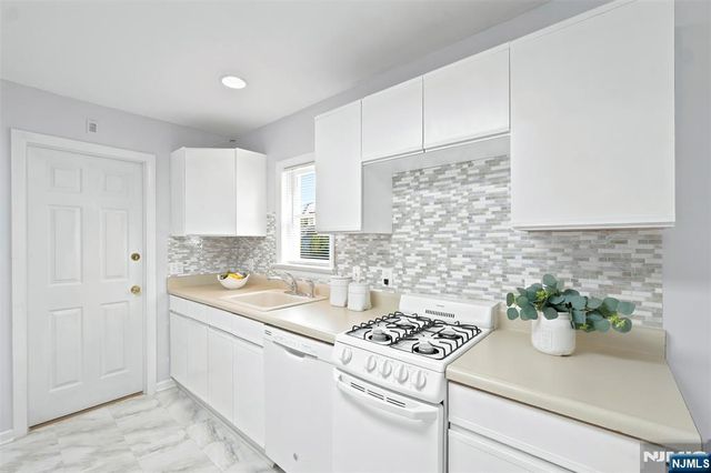 888 Lake Street, Newark, NJ 07104