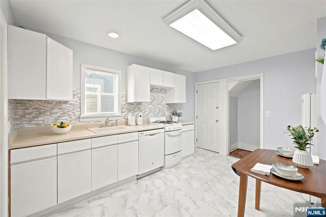 888 Lake Street, Newark, NJ 07104