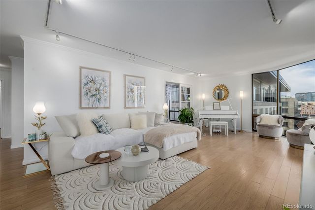 1625 Larimer Street 1207, Denver, CO 80202