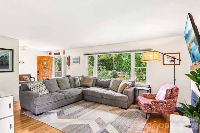 333 Kenilworth Road, Asheville, NC 28805