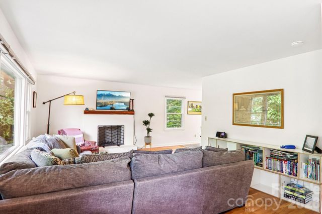 333 Kenilworth Road, Asheville, NC 28805