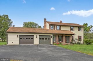 350 GROVE RD, Mohrsville, PA 19541