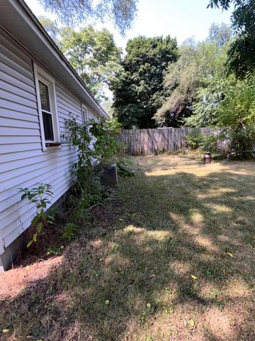 335 Abbie Street SE, Grand Rapids, MI 49548