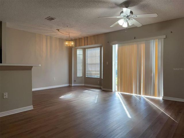 1206 N FAIRWAY DRIVE 1206, Apopka, FL 32712