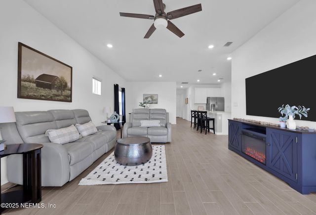 36 DOGLEG, St. Johns, FL 32259