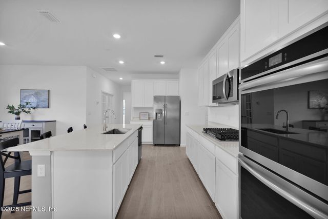 36 DOGLEG, St. Johns, FL 32259