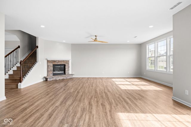 5563 Gateway East Drive, Whitestown, IN 46075