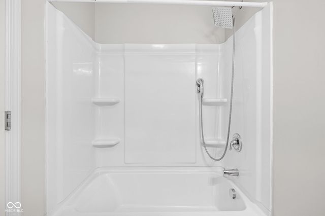 5563 Gateway East Drive, Whitestown, IN 46075
