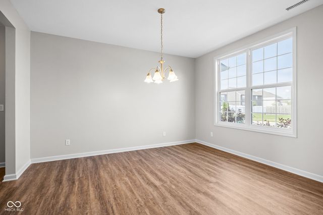 5563 Gateway East Drive, Whitestown, IN 46075