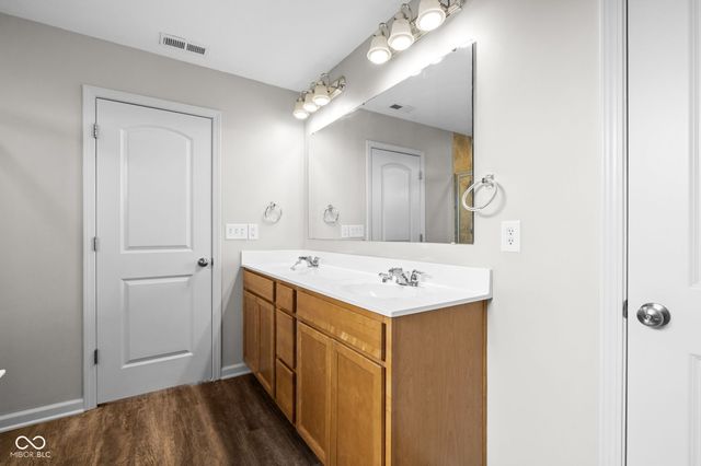 5563 Gateway East Drive, Whitestown, IN 46075