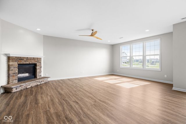 5563 Gateway East Drive, Whitestown, IN 46075