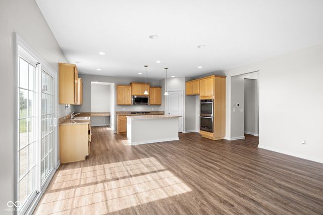 5563 Gateway East Drive, Whitestown, IN 46075