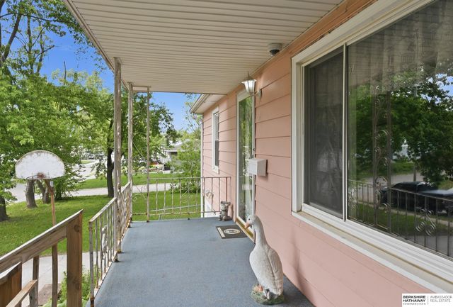2627 N 70 Street, Omaha, NE 68104
