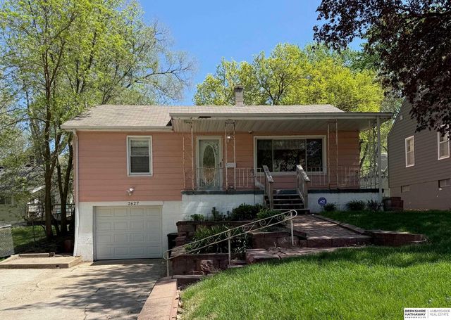 2627 N 70 Street, Omaha, NE 68104