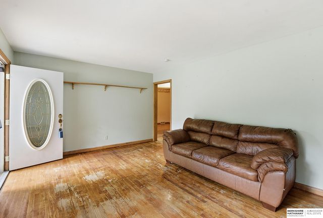 2627 N 70 Street, Omaha, NE 68104