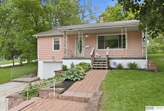 2627 N 70 Street, Omaha, NE 68104