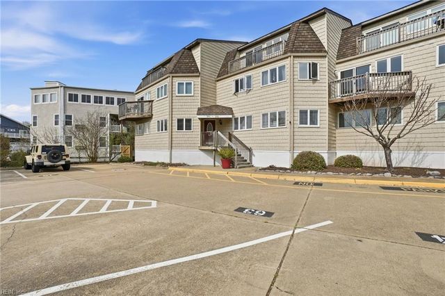 245 Lake DR, Virginia Beach, VA 23451