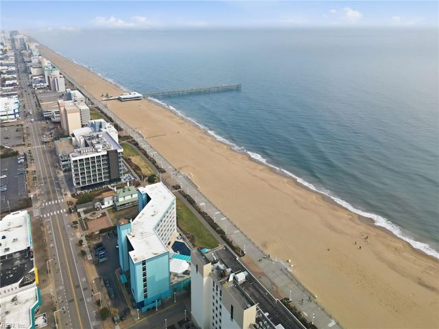 245 Lake DR, Virginia Beach, VA 23451