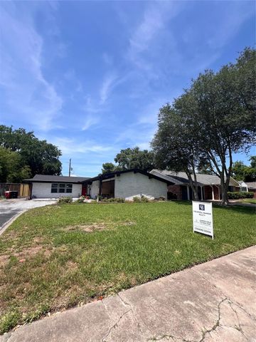 7034 Langdon Lane, Houston, TX 77074