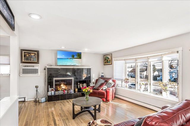 85 Unqua Road, Massapequa, NY 11758