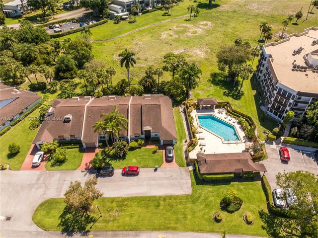 4690 S Fountains Drive S, Lake Worth, FL 33467