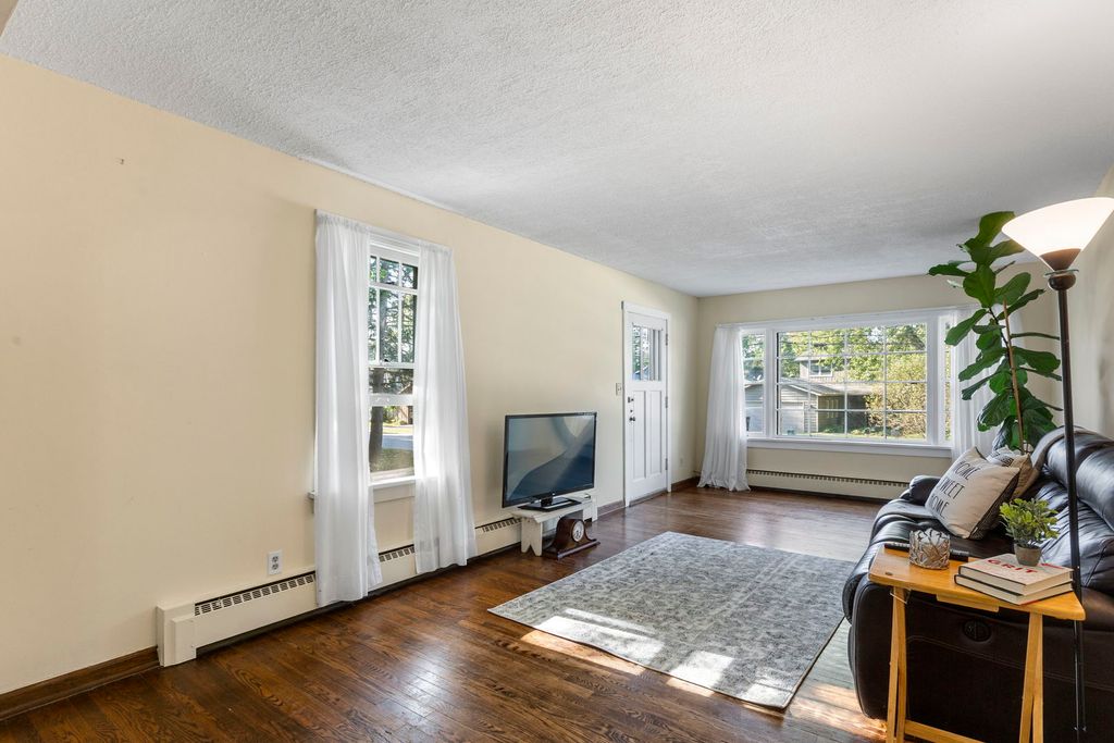 1201 Lincoln Avenue, Fox River Grove, IL 60021 — photo 3