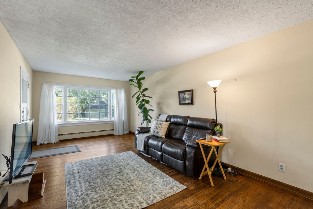 1201 Lincoln Avenue, Fox River Grove, IL 60021 — photo 4