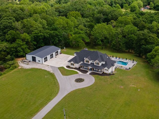 2762 Wilson Lane, Fayetteville, AR 72703