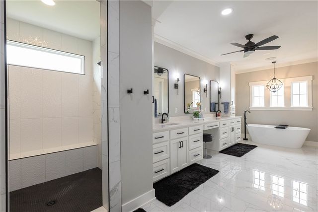 2762 Wilson Lane, Fayetteville, AR 72703