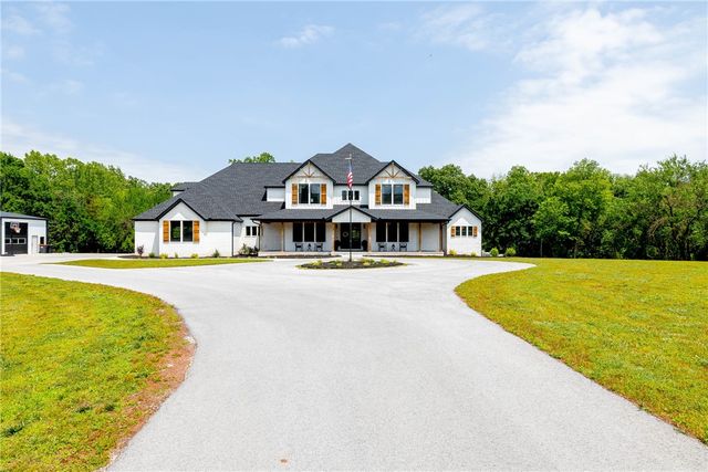 2762 Wilson Lane, Fayetteville, AR 72703